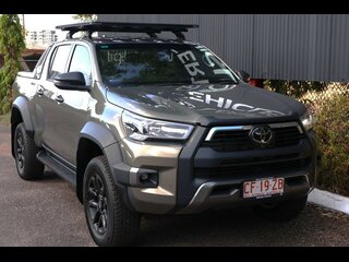 2023  Toyota Hilux Rogue Double Cab Utility (Oxide Bronze) Used Car Thumbnail