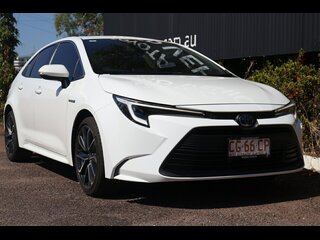 2023  Toyota Corolla ZR Sedan (Glacier White) Used Car Thumbnail
