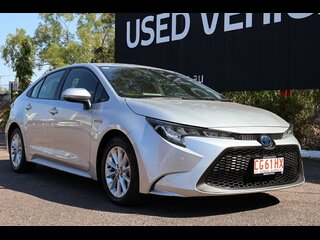 2022  Toyota Corolla Ascent Sport E-CVT Hybrid Sedan (Silver Pearl) Used Car Thumbnail